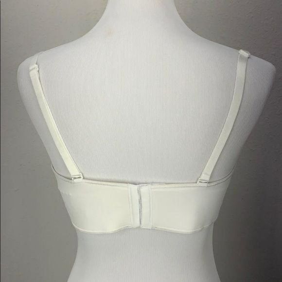 Lilyette Womens Strapless‎ Convertible Bra 40C White Seamless Lightly Lined Full - Picture 4 of 12
